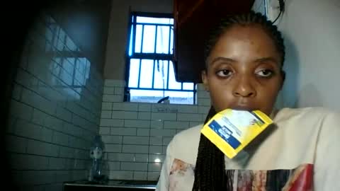 dora05191 online show from September 2025 03:44:02 PM