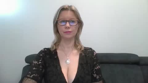 DoreenSexy online show from December 2025 08:30:01 AM