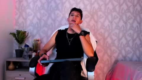 Snapshot of dorian_mystery chatting on December 2024 10:23:02 AM dorian_mystery online show from December 2024 10:23:02 AM