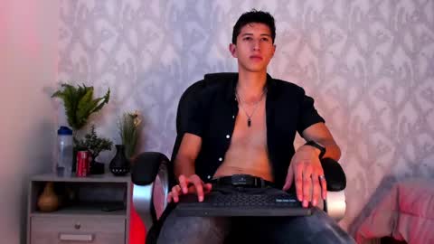 Snapshot of dorian_mystery chatting on December 2024 05:49:01 AM dorian_mystery online show from December 2024 05:49:01 AM