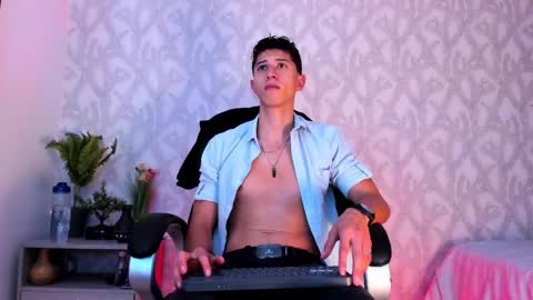 Snapshot of dorian_mystery chatting on December 2024 07:12:01 AM dorian_mystery online show from December 2024 07:12:01 AM