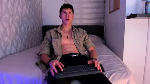 Snapshot of dorian_mystery chatting on February 2025 03:21:01 AM dorian_mystery online show from February 2025 03:21:01 AM