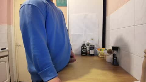 Snapshot of doriancretu95 chatting on December 2024 07:43:01 PM menu below online show from December 2024 07:43:01 PM