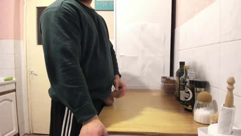 Snapshot of doriancretu95 chatting on January 2025 07:47:02 PM menu below online show from January 2025 07:47:02 PM