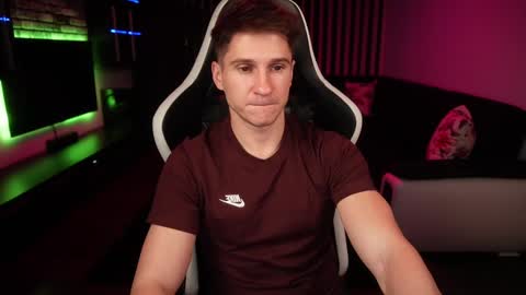 Dorian Reyes online show from December 2024 03:29:02 AM