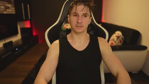 Dorian Reyes online show from March 2026 01:10:01 AM