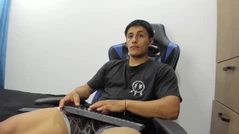 Snapshot of dorman_boy chatting on November 2025 02:35:01 AM dorman_boy online show from November 2025 02:35:01 AM