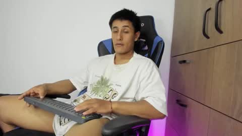 Snapshot of dorman_boy chatting on November 2025 03:51:02 AM dorman_boy online show from November 2025 03:51:02 AM