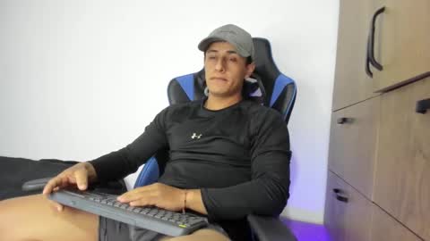 Snapshot of dorman_boy chatting on November 2025 03:56:01 AM dorman_boy online show from November 2025 03:56:01 AM