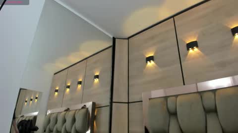  DOROTHY online show from December 2025 03:35:02 AM