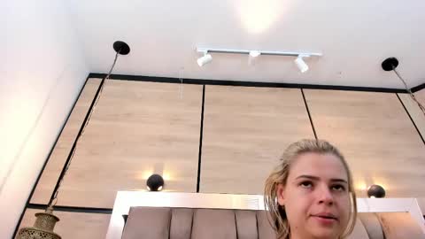  DOROTHY online show from April 2026 03:35:02 AM