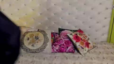 Snapshot of dorramay chatting on September 2025 08:01:01 PM Dorra online show from September 2025 08:01:01 PM