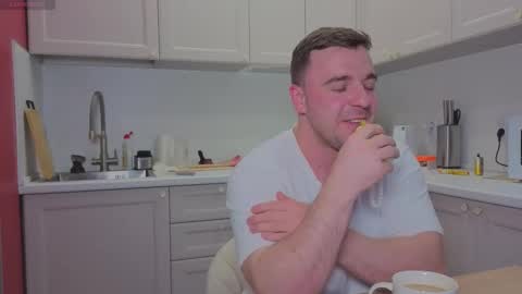 Sasha online show from November 2025 07:57:01 PM