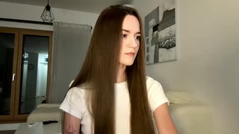 Snapshot of double_sun chatting on June 2026 09:25:01 PM Alice and Mark online show from June 2026 09:25:01 PM