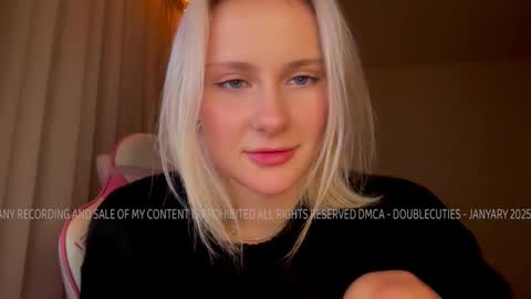 Snapshot of doublecuties chatting on January 2025 08:04:02 PM Lana  Eva  dont forget to give us a thumb up online show from January 2025 08:04:02 PM