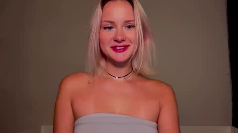 Snapshot of doublecuties chatting on February 2025 04:46:02 PM Lana  Eva  dont forget to give us a thumb up online show from February 2025 04:46:02 PM