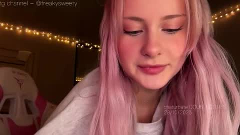 Snapshot of doublecuties chatting on October 2025 03:58:02 PM Lana  Eva  dont forget to give us a thumb up online show from October 2025 03:58:02 PM