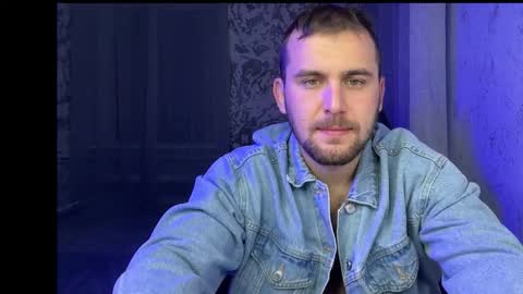 douglas_666 online show from November 2025 10:21:01 PM