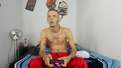 Snapshot of douglas_gallegos chatting on January 2025 09:57:01 PM douglas_gallegos online show from January 2025 09:57:01 PM