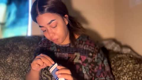 dove_love22 online show from December 2025 07:20:02 PM