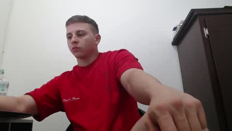 draco_boy2000 online show from September 2025 09:37:02 PM