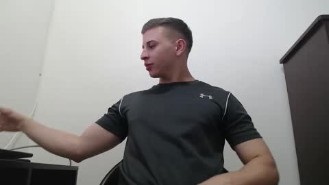 draco_boy2000 online show from October 2025 09:15:01 PM