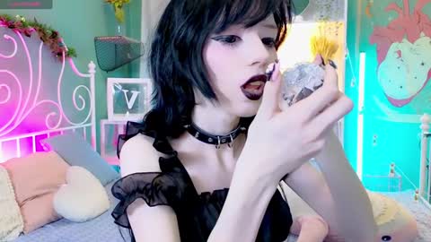 Draculaura online show from December 2024 08:58:02 PM