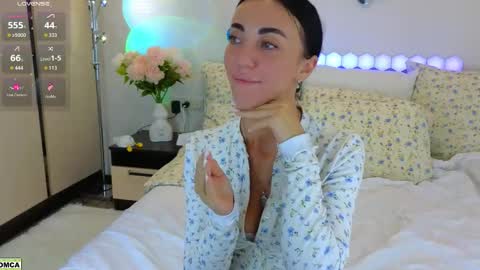 Snapshot of dragoncutey chatting on September 2025 08:44:01 PM Katya online show from September 2025 08:44:01 PM