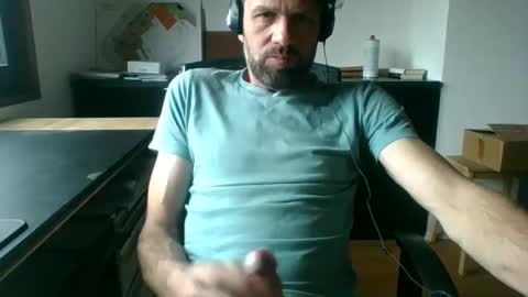 Snapshot of dragonflyy83 chatting on November 2025 08:03:01 AM dragonflyy83 online show from November 2025 08:03:01 AM