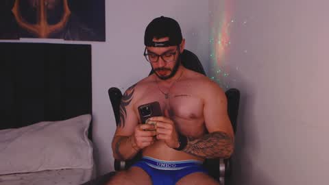 drake_cole11 online show from December 2024 12:02:01 AM