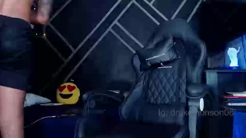 Snapshot of drake_jhonson08 chatting on January 2026 04:26:01 AM Drake online show from January 2026 04:26:01 AM