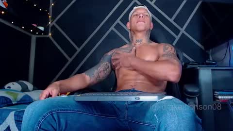 Snapshot of drake_jhonson08 chatting on January 2026 04:50:01 AM Drake online show from January 2026 04:50:01 AM