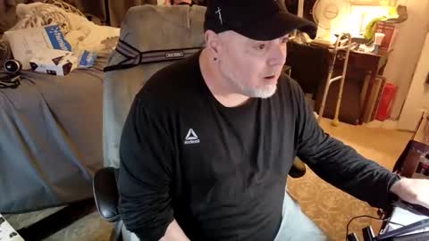 Drake D Vamp aka Drake DarkRose online show from April 2026 01:11:01 AM