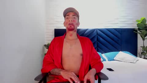 Snapshot of drakeneumann chatting on February 2025 03:42:01 AM Drake Neuman online show from February 2025 03:42:01 AM