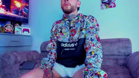 Snapshot of drako_lamar chatting on November 2025 01:33:02 PM Drako online show from November 2025 01:33:02 PM