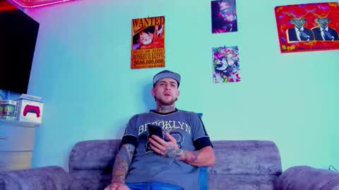 Snapshot of drako_lamar chatting on November 2025 01:00:02 PM Drako online show from November 2025 01:00:02 PM