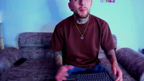 Snapshot of drako_lamar chatting on November 2025 02:09:02 PM Drako online show from November 2025 02:09:02 PM