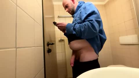 Snapshot of drawingcock chatting on October 2025 10:32:02 PM drawingcock online show from October 2025 10:32:02 PM