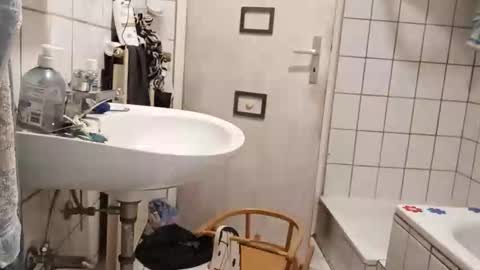 Snapshot of drdonzo687 chatting on October 2025 02:13:01 AM David online show from October 2025 02:13:01 AM