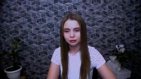 Mari online show from November 2025 07:33:02 AM