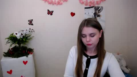 Mari online show from April 2026 07:02:01 AM