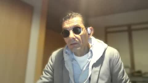 Snapshot of dreambob chatting on November 2025 05:56:01 PM Dreambob online show from November 2025 05:56:01 PM