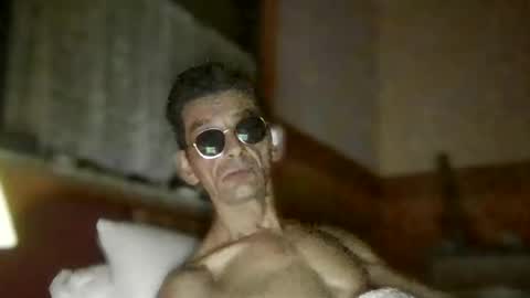 Snapshot of dreambob chatting on November 2025 02:12:02 AM Dreambob online show from November 2025 02:12:02 AM