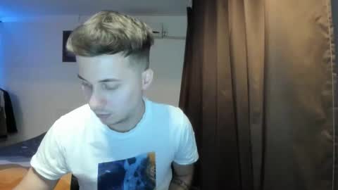 Johnny online show from March 2026 04:32:02 PM