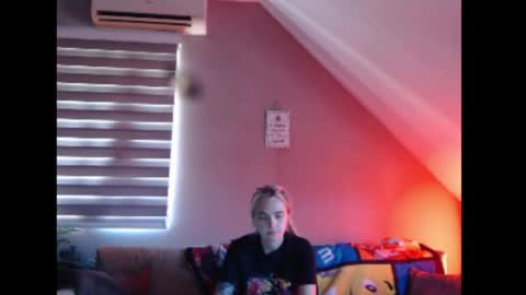 Snapshot of dreamcatcherfantasy chatting on July 2026 07:48:01 AM A girl online show from July 2026 07:48:01 AM