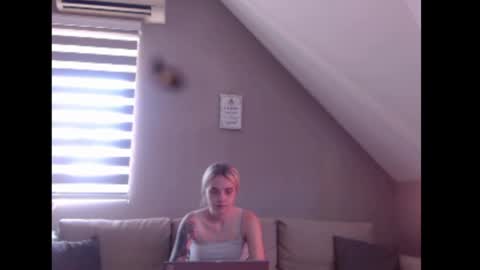 Snapshot of dreamcatcherfantasy chatting on July 2026 07:26:01 AM A girl online show from July 2026 07:26:01 AM