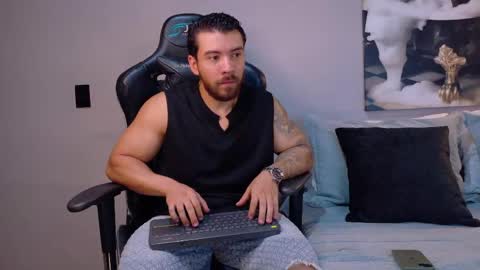 cris online show from April 2026 09:59:02 PM