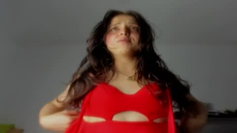 Snapshot of dreams_elian_moore chatting on July 2026 04:39:02 AM Elian Moreno Moore. online show from July 2026 04:39:02 AM