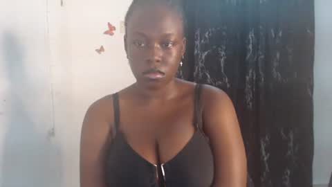 Snapshot of dreamy_wetpussy chatting on May 2026 08:36:01 PM BEAUTY online show from May 2026 08:36:01 PM