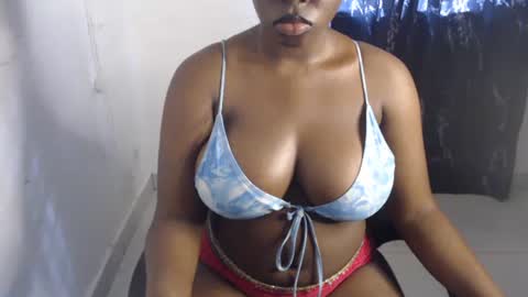 Snapshot of dreamy_wetpussy chatting on May 2026 07:57:02 AM BEAUTY online show from May 2026 07:57:02 AM